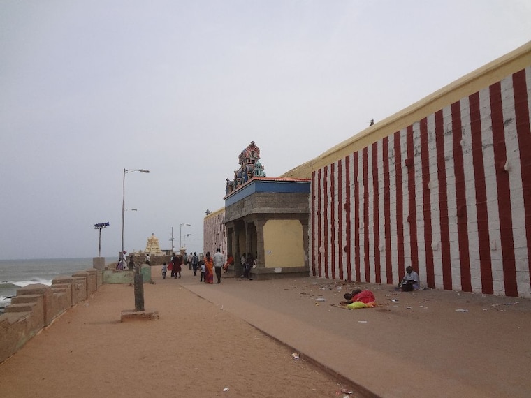 Kumari Amman Temple-2_
